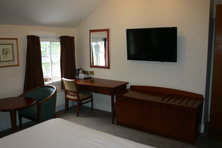 Room 4 of 21