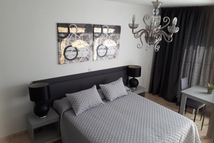 Room 33 of 61
