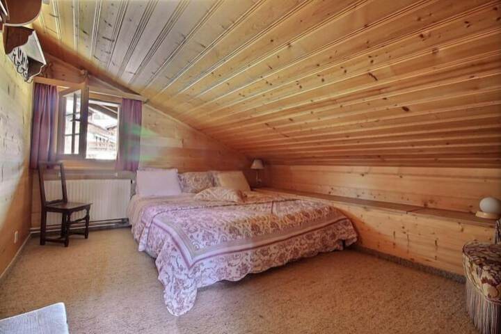 Room 5 of 19