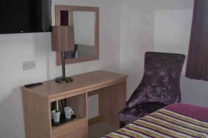 Room 8 of 20