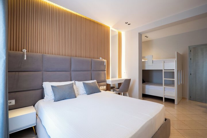 Room 29 of 69