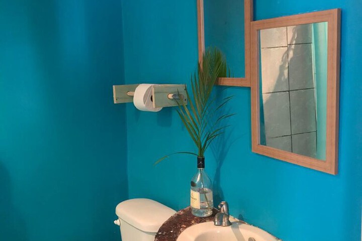 Room 11 of 19