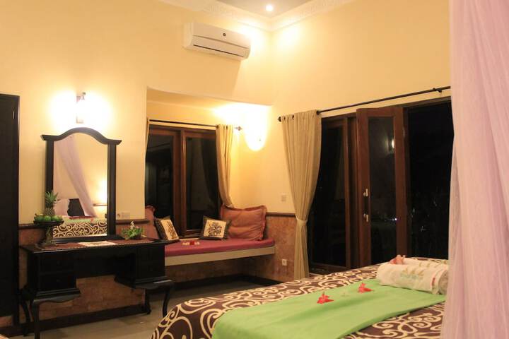 Room 20 of 105