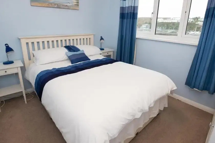 Room 3 of 13