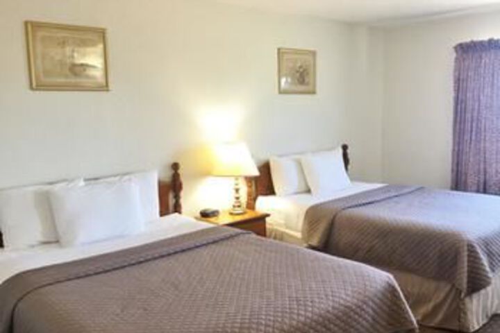 Room 11 of 22
