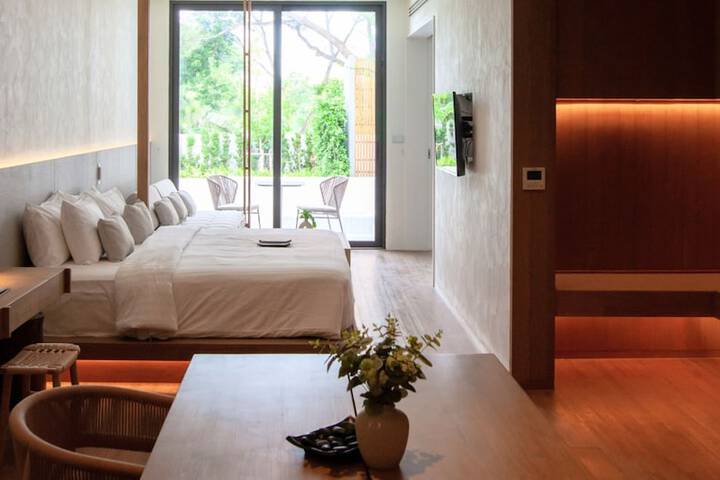 Room 14 of 150