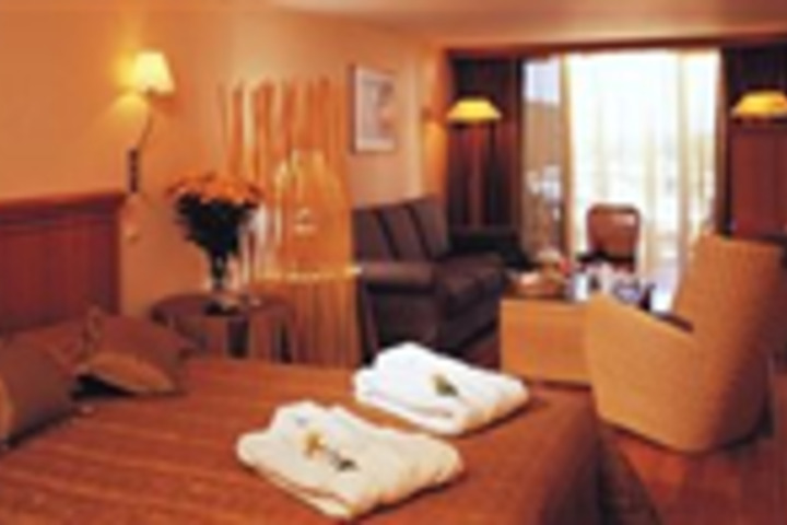 SANTA MARINA BEACH RESORT & SPA