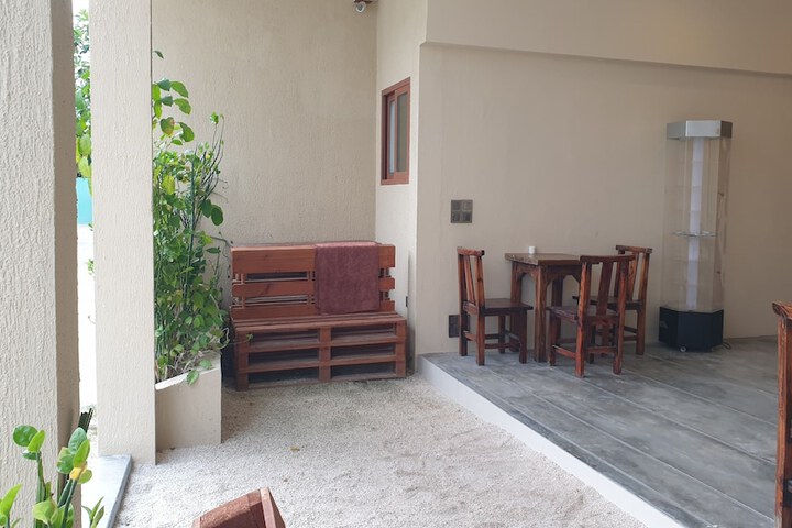 Room 5 of 14