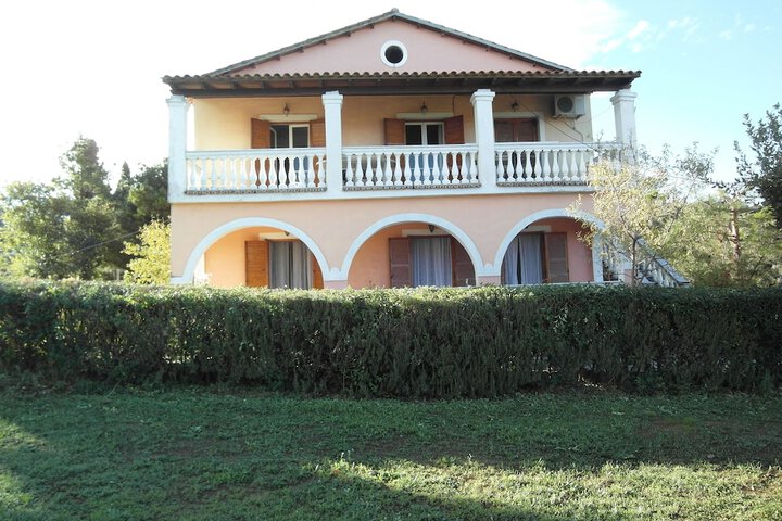 Almiros Apartments in Corfu