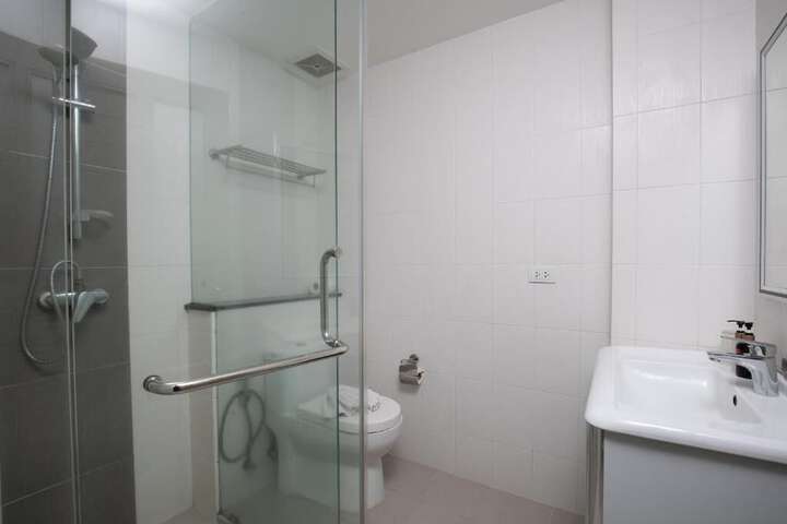 Room 17 of 26