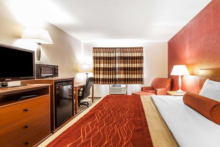 1 King Bed Accessible (2 of 2)