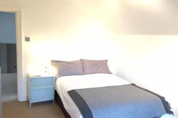 Room 5 of 25
