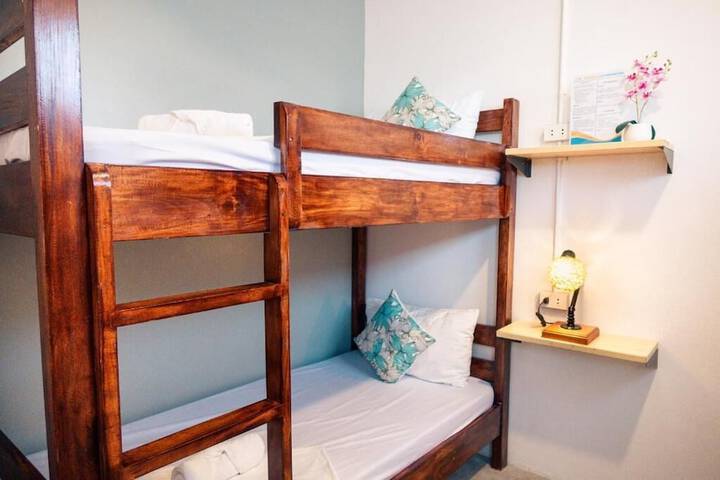 Room 48 of 240