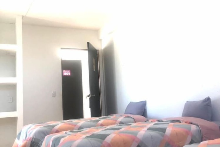 Room 9 of 19