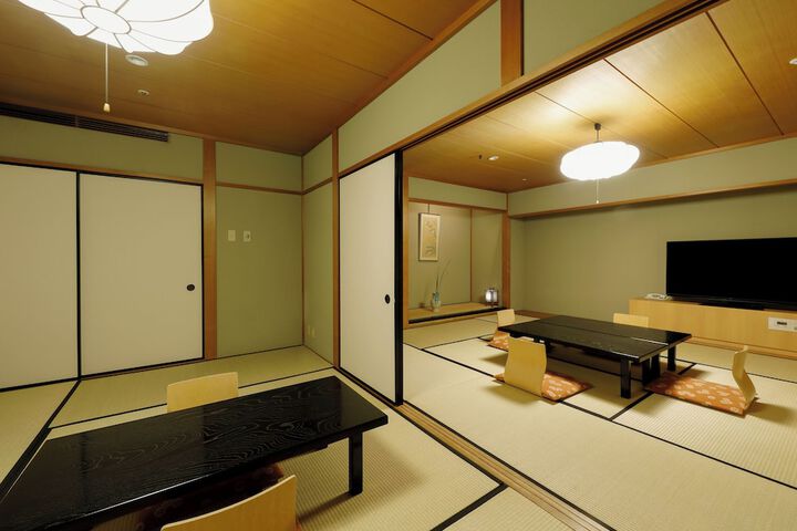 Room 13 of 118