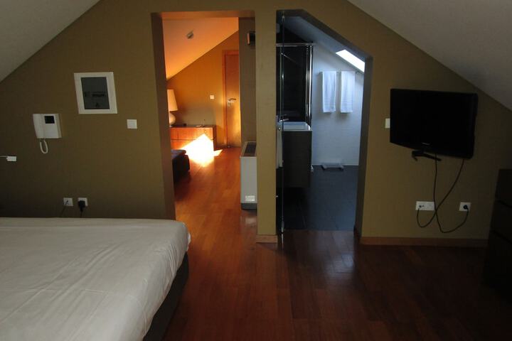 Room 12 of 88