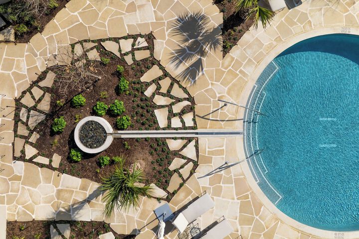 Pool 52 of 62