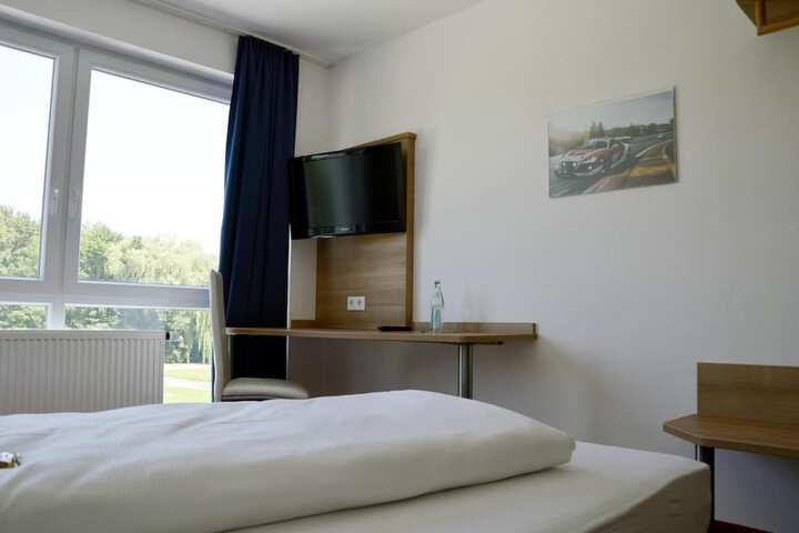 Room 5 of 23