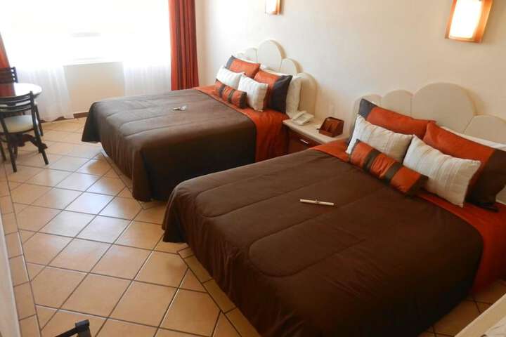 Room 14 of 60