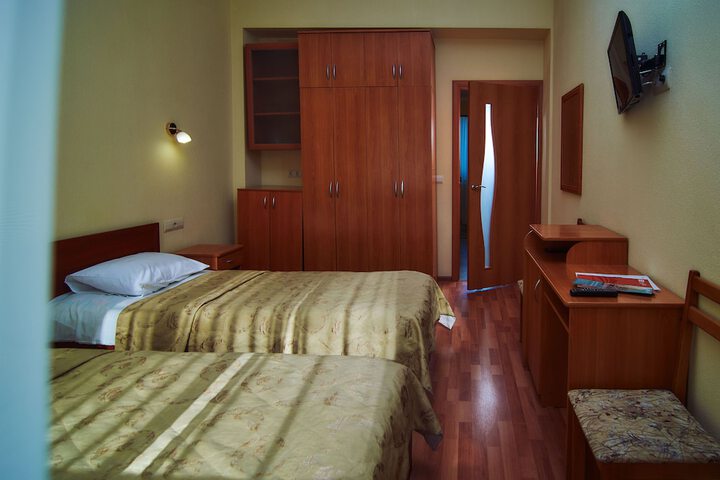 Room 14 of 115