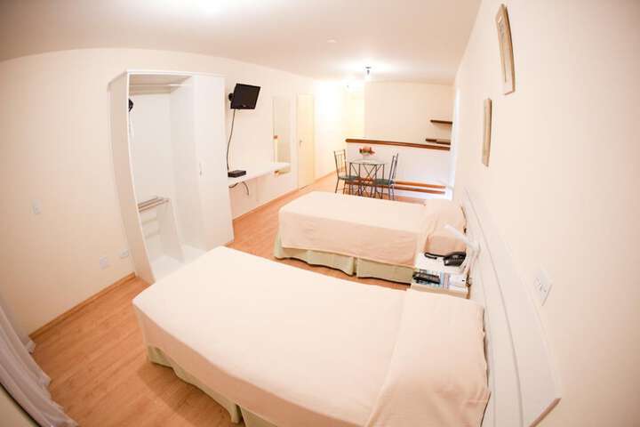 Room 13 of 60