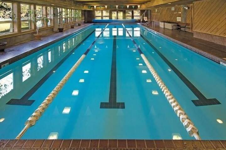 Pool 41 of 67