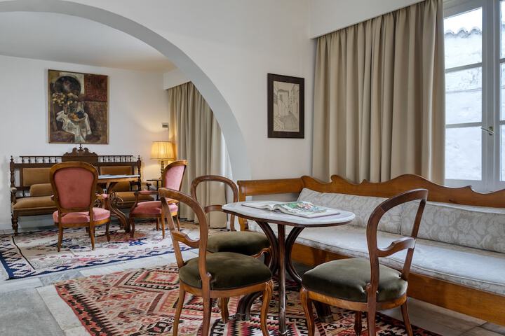 Hotel Lobby