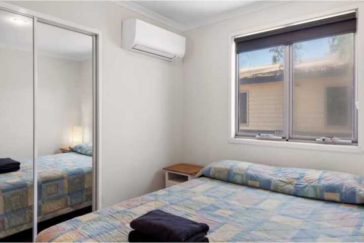 Room 8 of 93