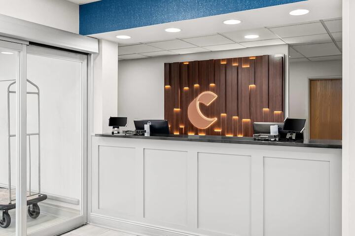 Hotel Interior 8 of 70