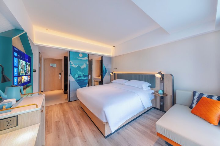 Room 18 of 39