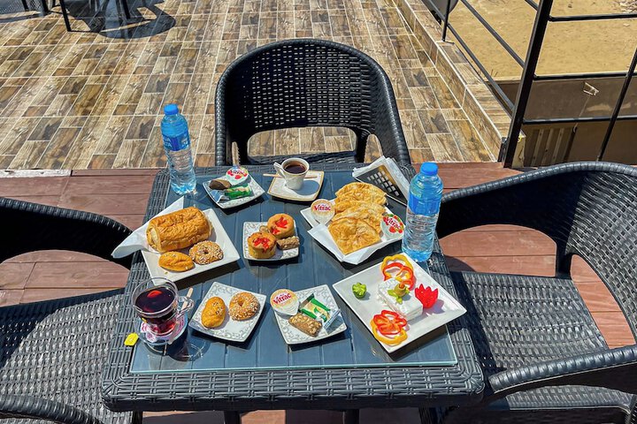 Dining 36 of 51