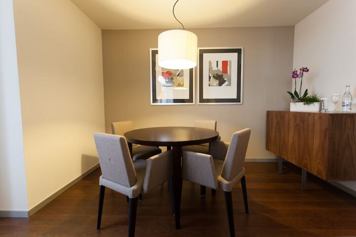 Dining Photos