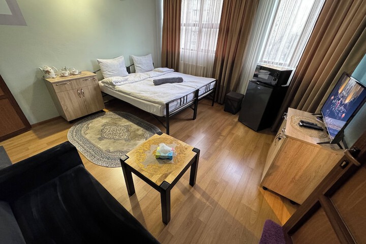 Room 14 of 32