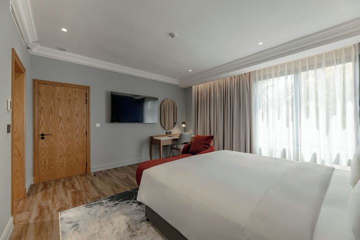 Room 41 of 227