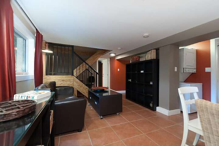 Room 4 of 44