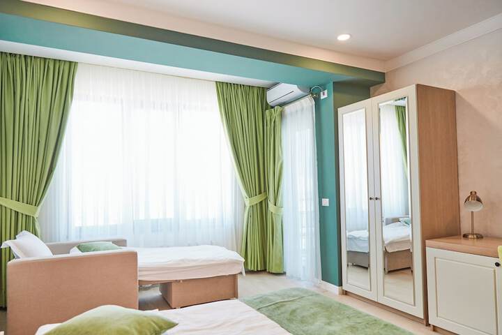Room 50 of 100