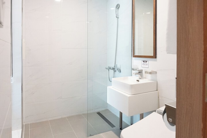 Clean Restrooms