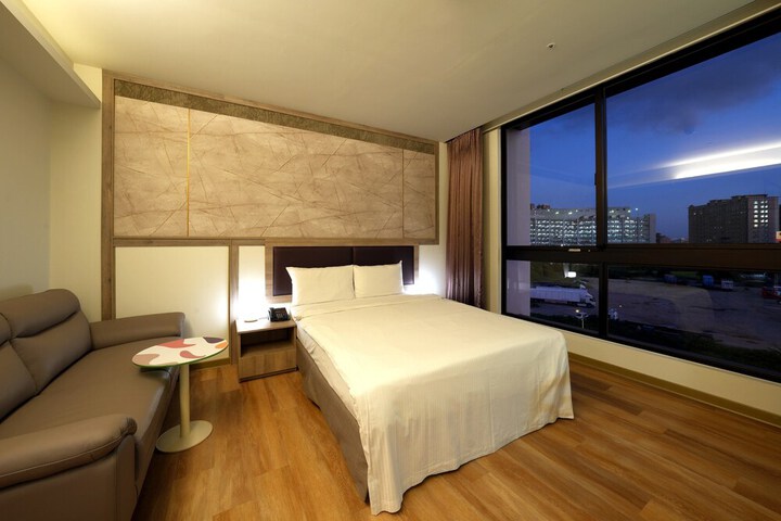 Room 30 of 155
