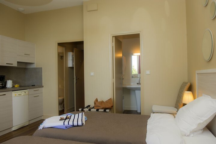 Room 13 of 53