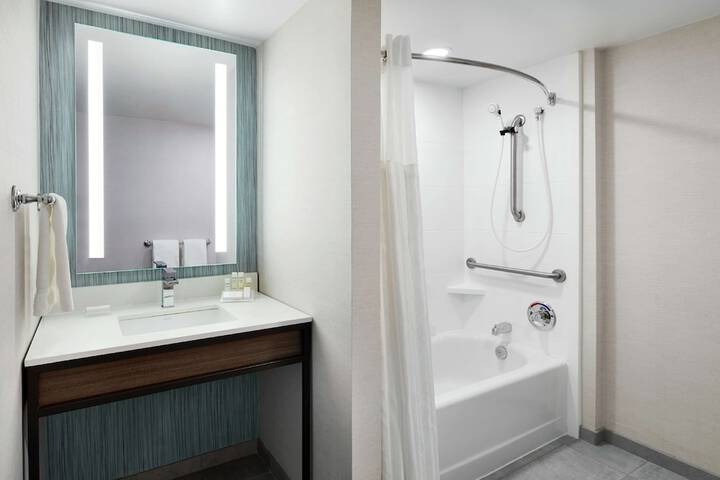 Bathroom shower
