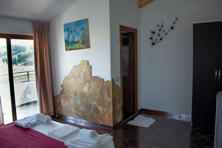 Room 13 of 51