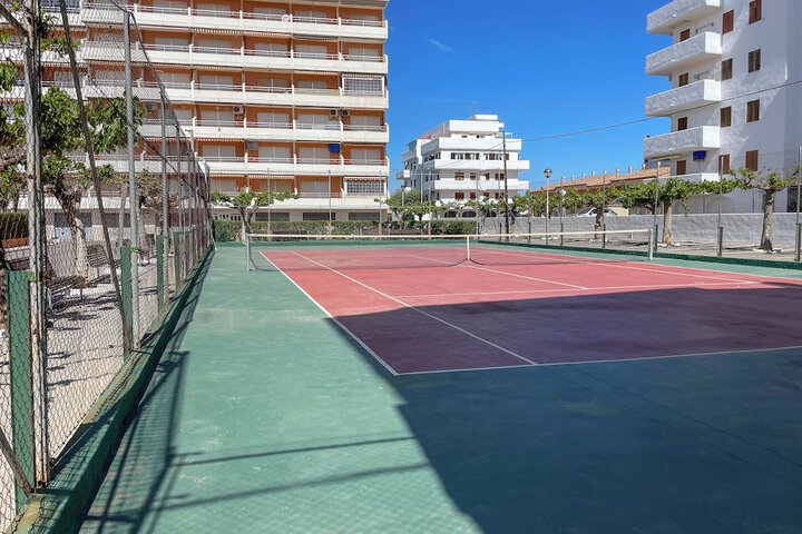 Tennis court