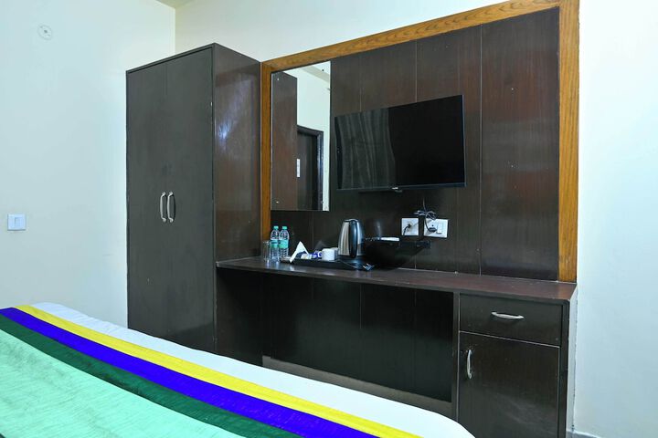 Room 17 of 45