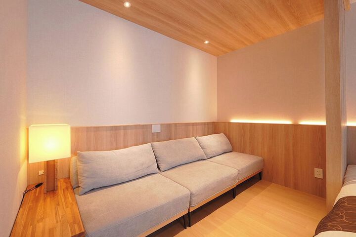 Room 44 of 82