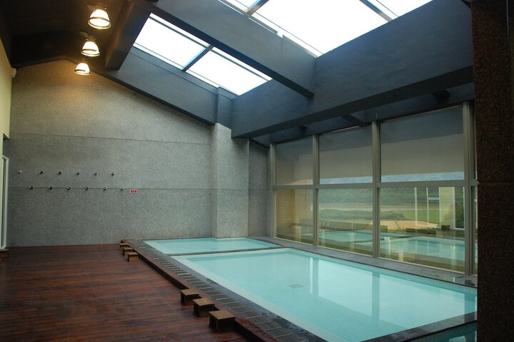 Hotel Pool