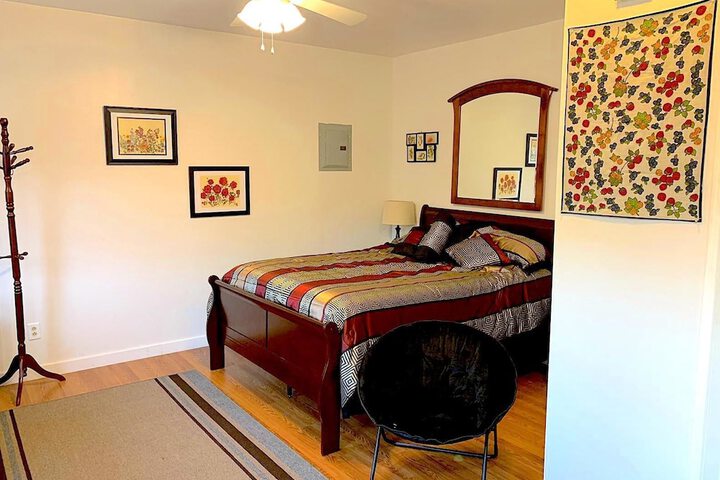 Room 6 of 61