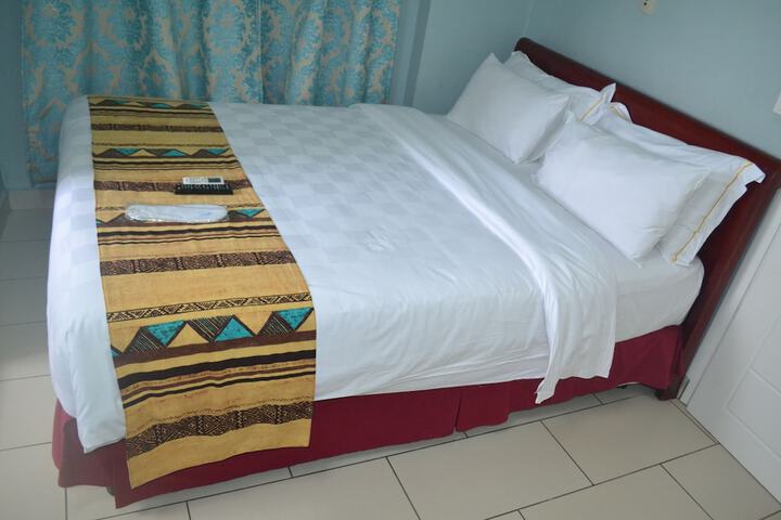 Room 4 of 47