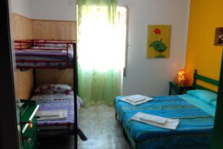 Room 40 of 48