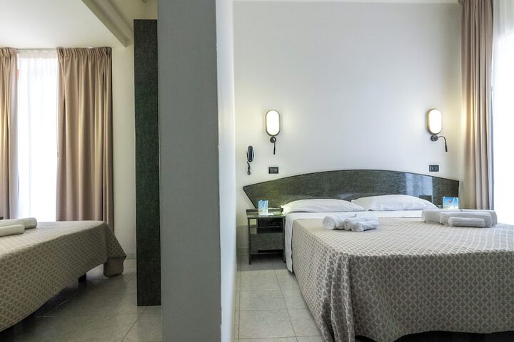 Room 20 of 38