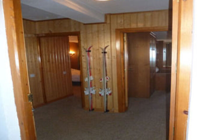 Ballroom/Hall 5 of 11